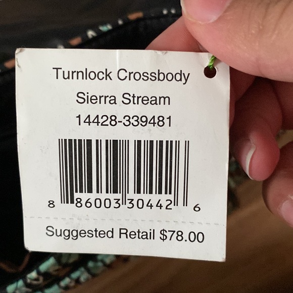 Vera Bradley Turn Lock Crossbody Brand New - Picture 7 of 7